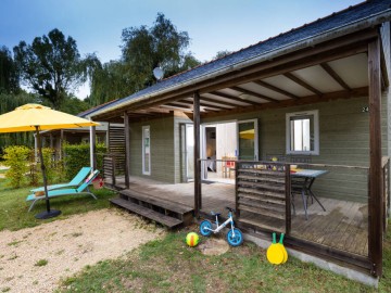 Camping le Pont des Fées - Baugé-en-Anjou - chalet 4-6 personnes ©Thomas Lambelin