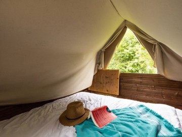 Camping le Pont des Fées - Baugé-en-Anjou - tente bivouac ©Thomas Lambelin