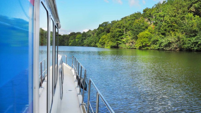 Navigation sur la Mayenne en bateau habitable