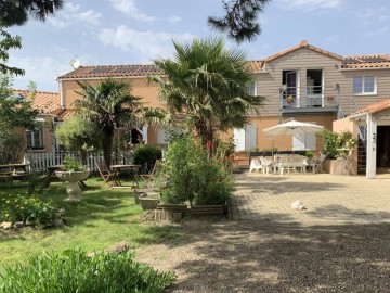 Appartement Mme Molenat - Appartement supérieur - aux Sables d'Olonne Yvonne Molenat