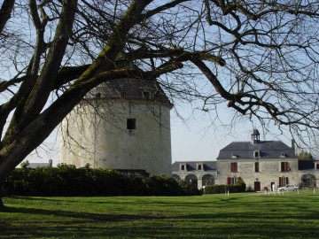 Chateau de Breze Mme de COLBERT Karine