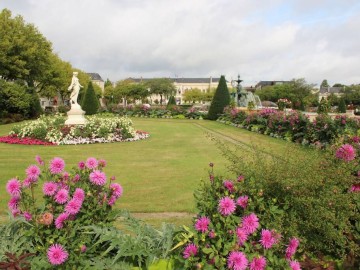 https://reservation.destination-angers.com/medias/images/prestataires/2740383-jardin_du_mail_angers_1327081.jpg_2 © Ville d’Angers – Direction Parcs Jardins et Paysages