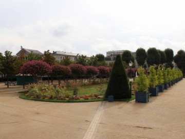 https://reservation.destination-angers.com/medias/images/prestataires/2740386-jardin_du_mail_angers_1327084.jpg_5 © Ville d’Angers – Direction Parcs Jardins et Paysages