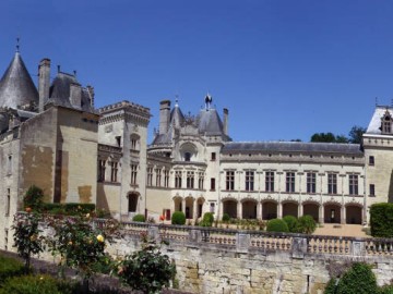 Panorama cour d'honneur - _1 Mme de COLBERT Karine