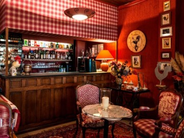 40268 - Bar à cocktails, whiskies et single malts, bières et cognacs Clévacances France