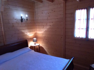 GITE La Petite Folie_MAREUIL SUR LAY DISSAIS_Chambre 2 COLLIN B