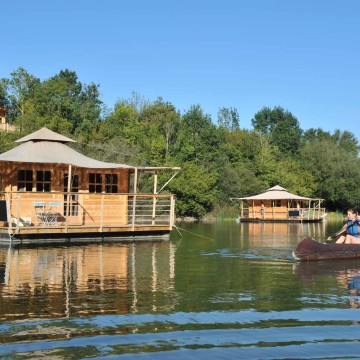 Super-natural theme parks