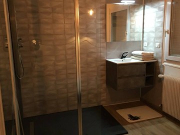 234860 - Salle d'eau Clévacances France