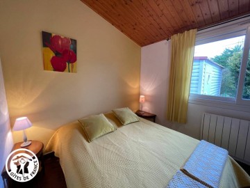 Chambre 1 (1 lit 140)_16 Gîtes de France Vendée