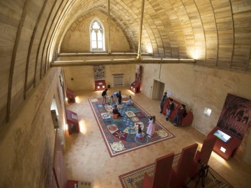 Manoir de la Cour - salle des plaids © Maxime Guillon