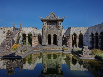 Musee_Robert-Tatin1