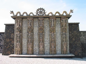 Musee_Robert-Tatin3