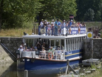bateau-promenade-hirondelle-chenillé-changé-49-loi-photo2 ©Pascal-Guiraud