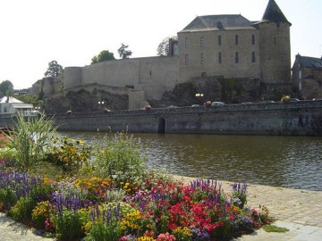 PCU873140012_12 Musée du chateau de Mayenne
