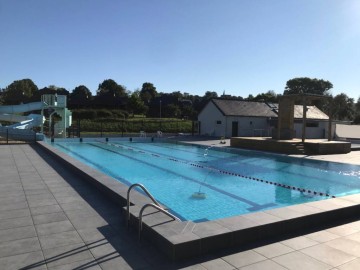 Piscine ©Glamping Sainte Suzanne