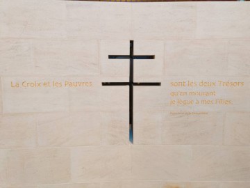 sanctuaire vraie croix anjou5 otanjouvert