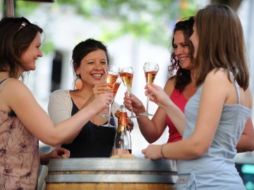 Un moment de partage des vins à fins bulles 
