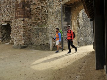 Randonnée pédestre dans Sainte-Suzanne