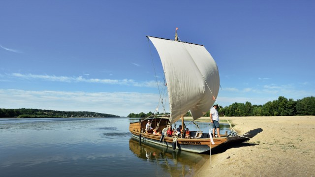 Balade en bateau traditionnel de Loire en Anjou en Pays de la Loire