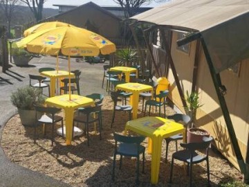 Pause Libellule ©Glamping Sainte Suzanne